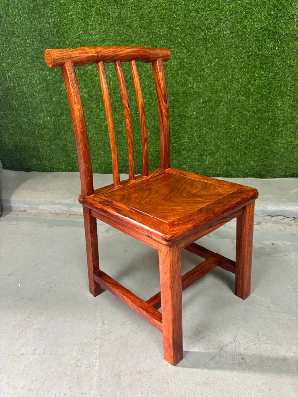 刺猬紫檀独板儿童椅小靠背椅换鞋凳