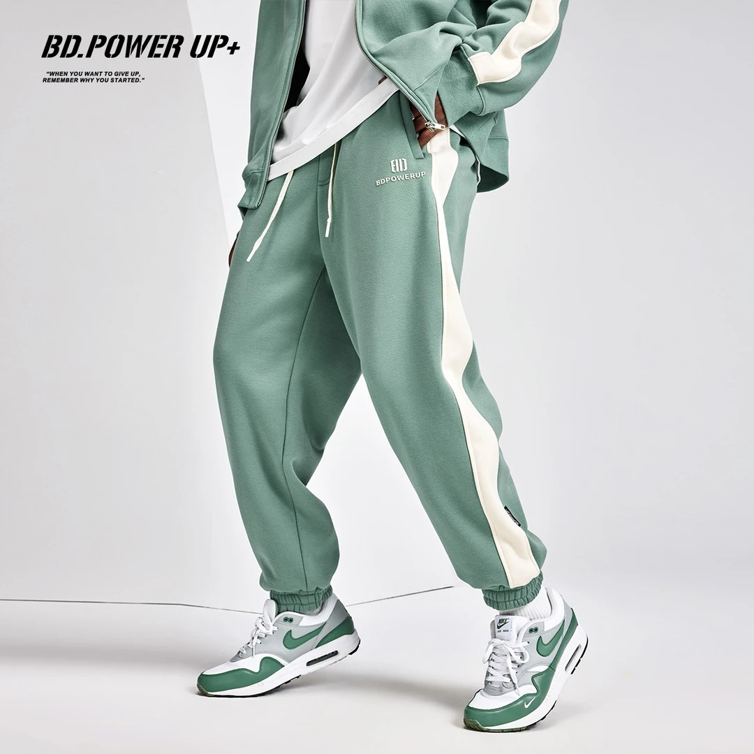 BD.POWER UP+秋季新款束脚卫裤复古撞色刺绣运动长裤男宽松