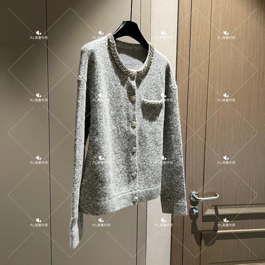 “极客灰” 重磅外贸进口高奢重工设计师风百搭长袖钉珠针织衫