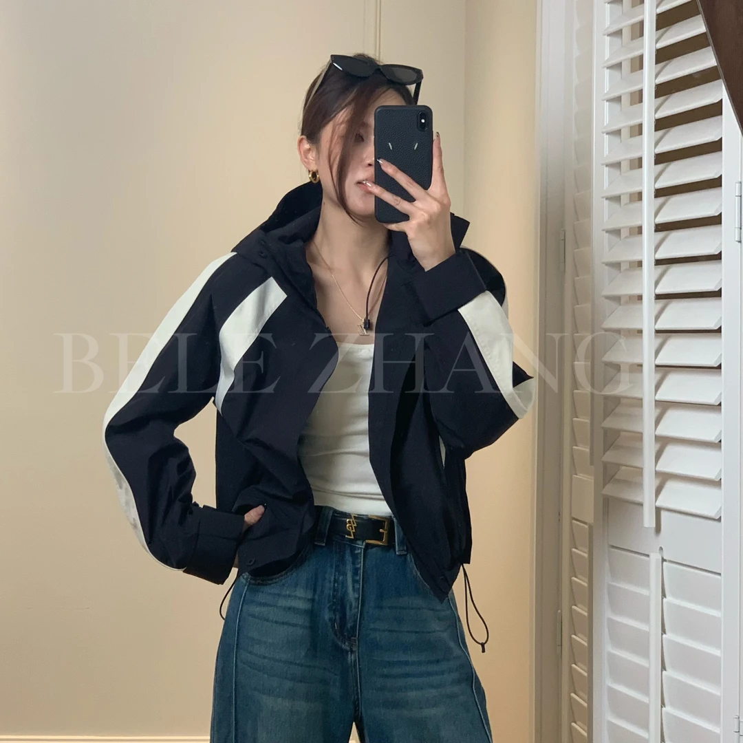 红豆优家 秋季撞色休闲抽绳显瘦短款连帽三防冲锋衣高级感夹克女