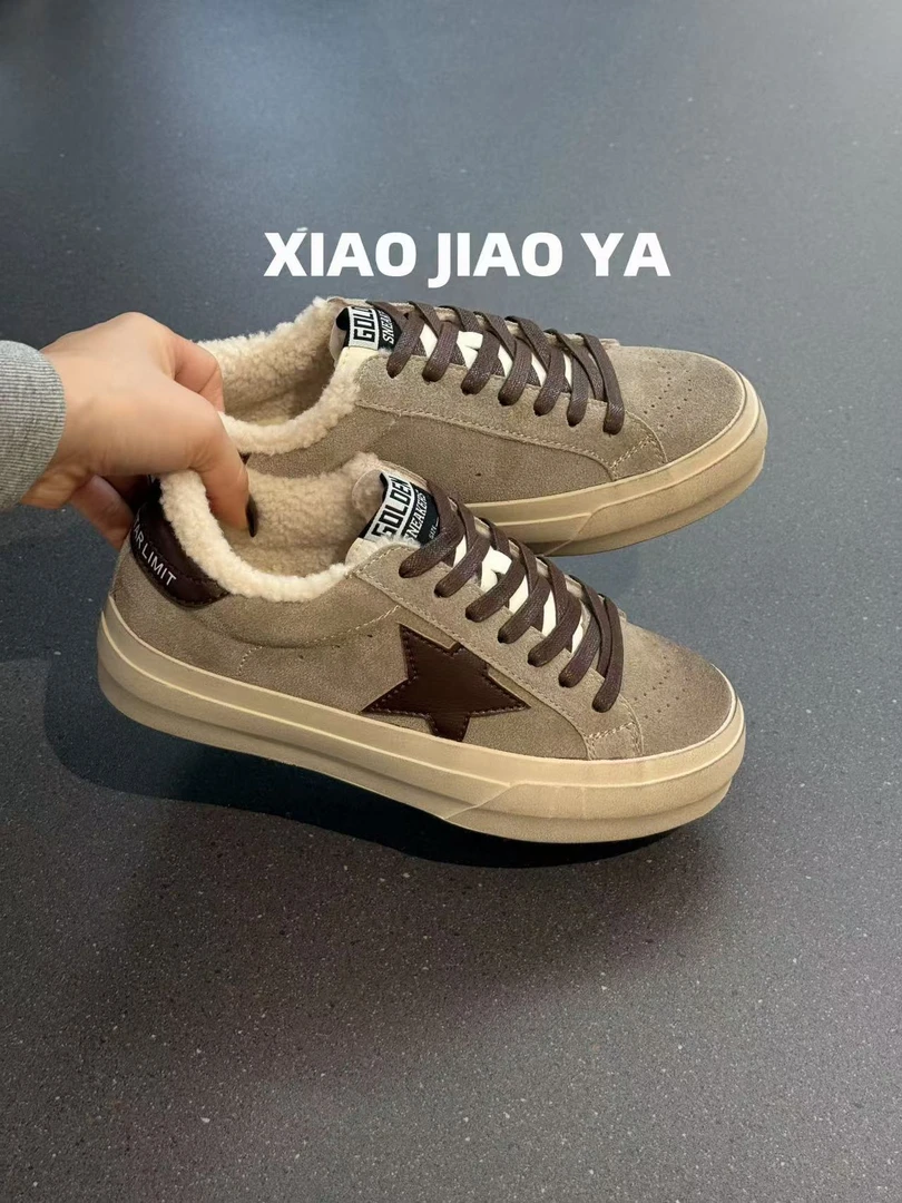 XIAOJIAOYA【韩版星星】韩系复古风做旧脏脏加绒星星板鞋（跟高3.5）