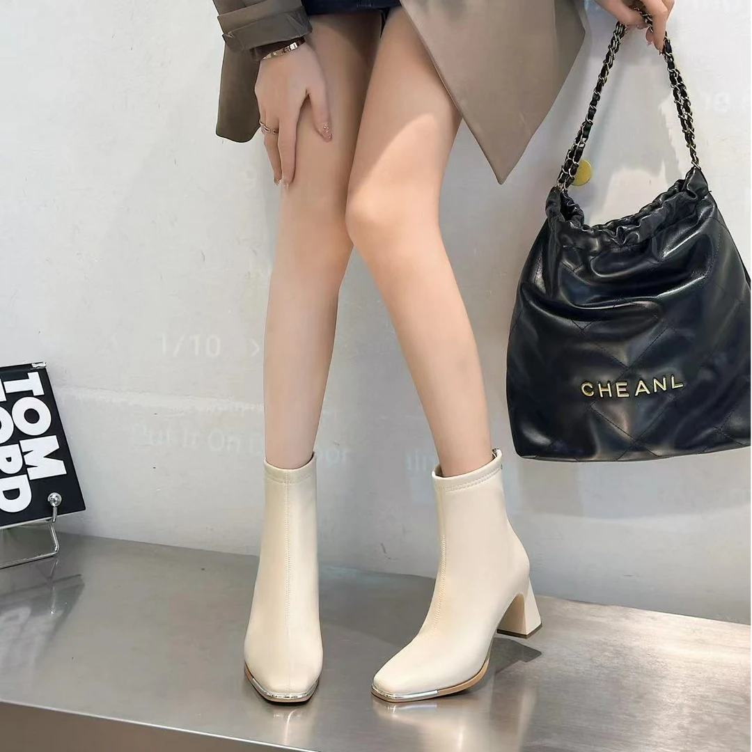 （肥仔专属）气质时尚短靴方头女2024新款粗跟法式烟筒靴9533