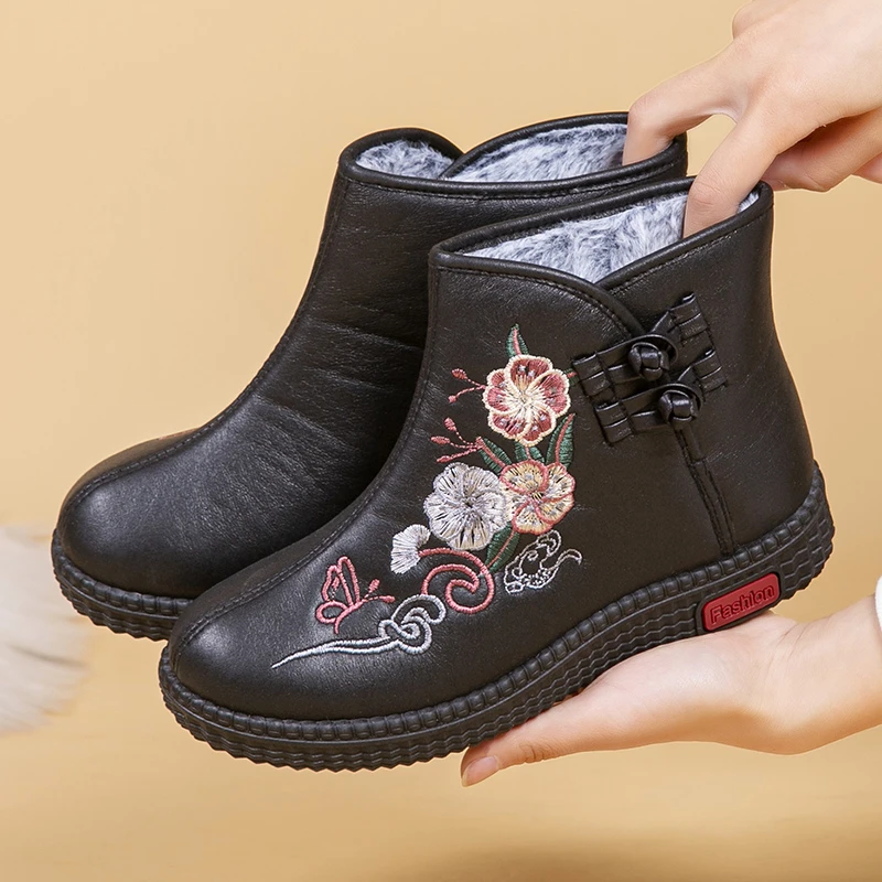 冬季老北京棉鞋加绒加厚保暖妈妈鞋复古绣花棉鞋民族风中筒雪地靴