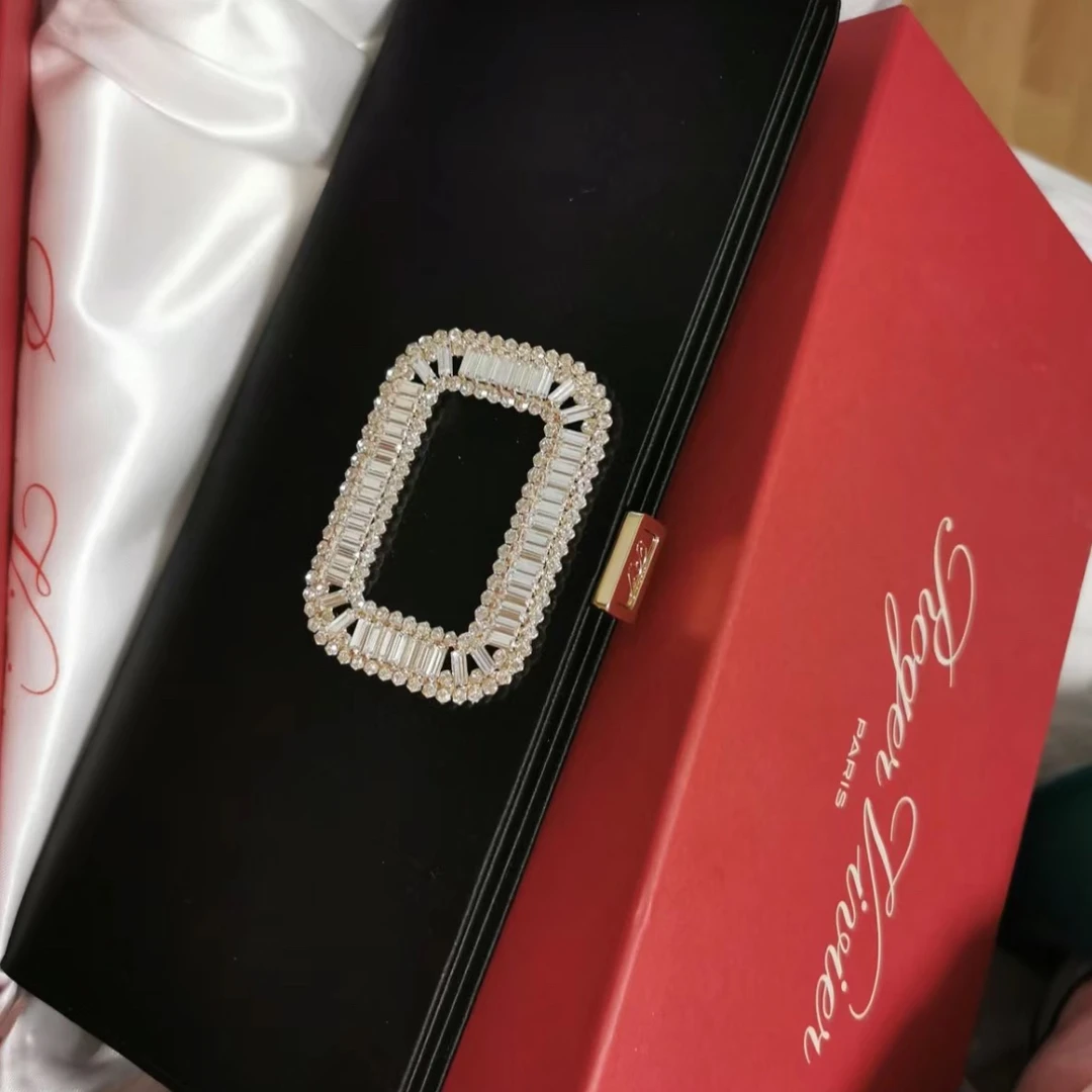 99新 Roger Vivier/罗杰·维威耶 RV手拿包ym