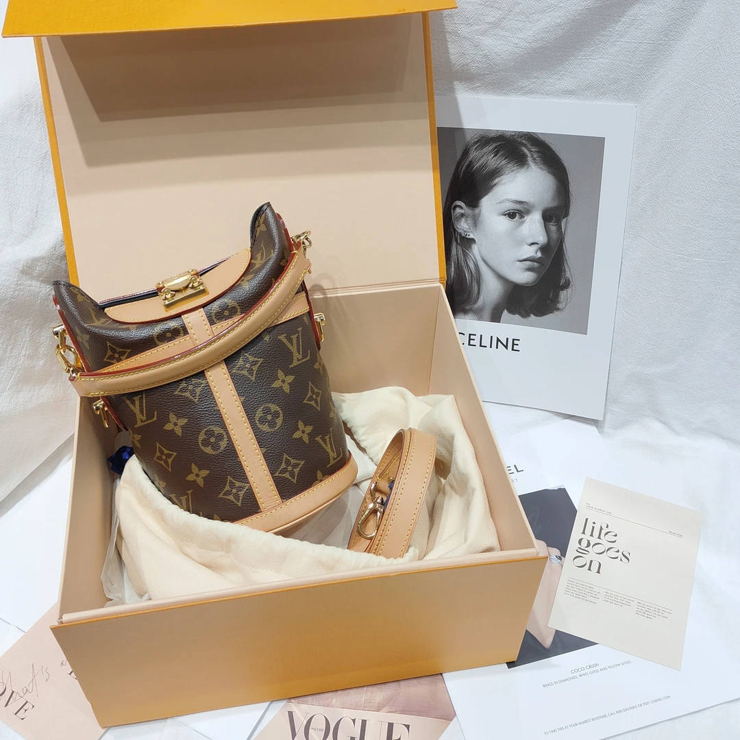 95新 LouisVuitton/路易威登 LV 薯条包手提包ym