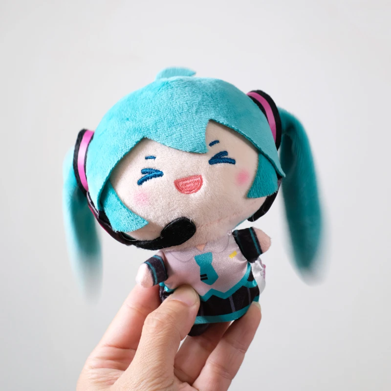 正版初音未来好玩马尾甩甩挂件毛绒玩具创意周边拉绳辫子可转