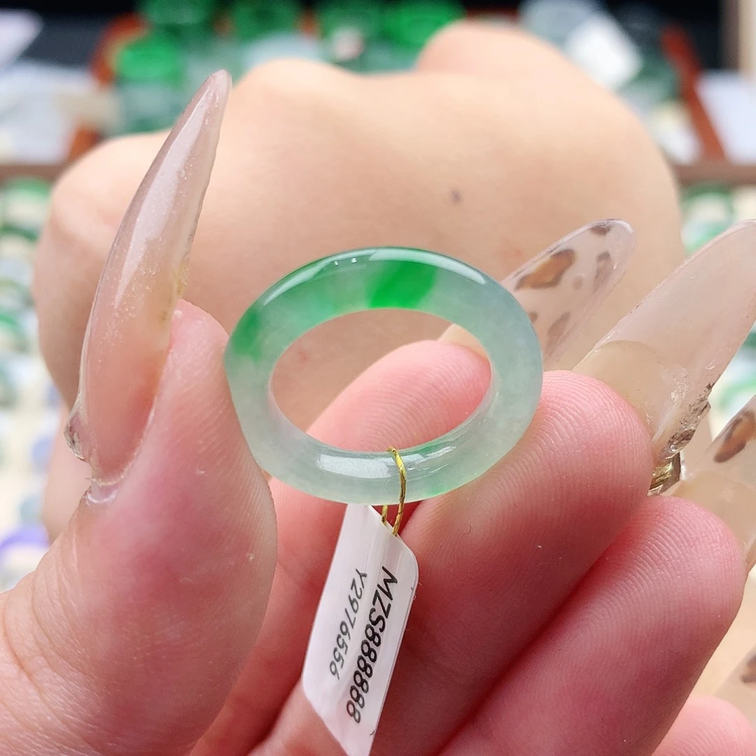 翡翠戒指未镶嵌1011号