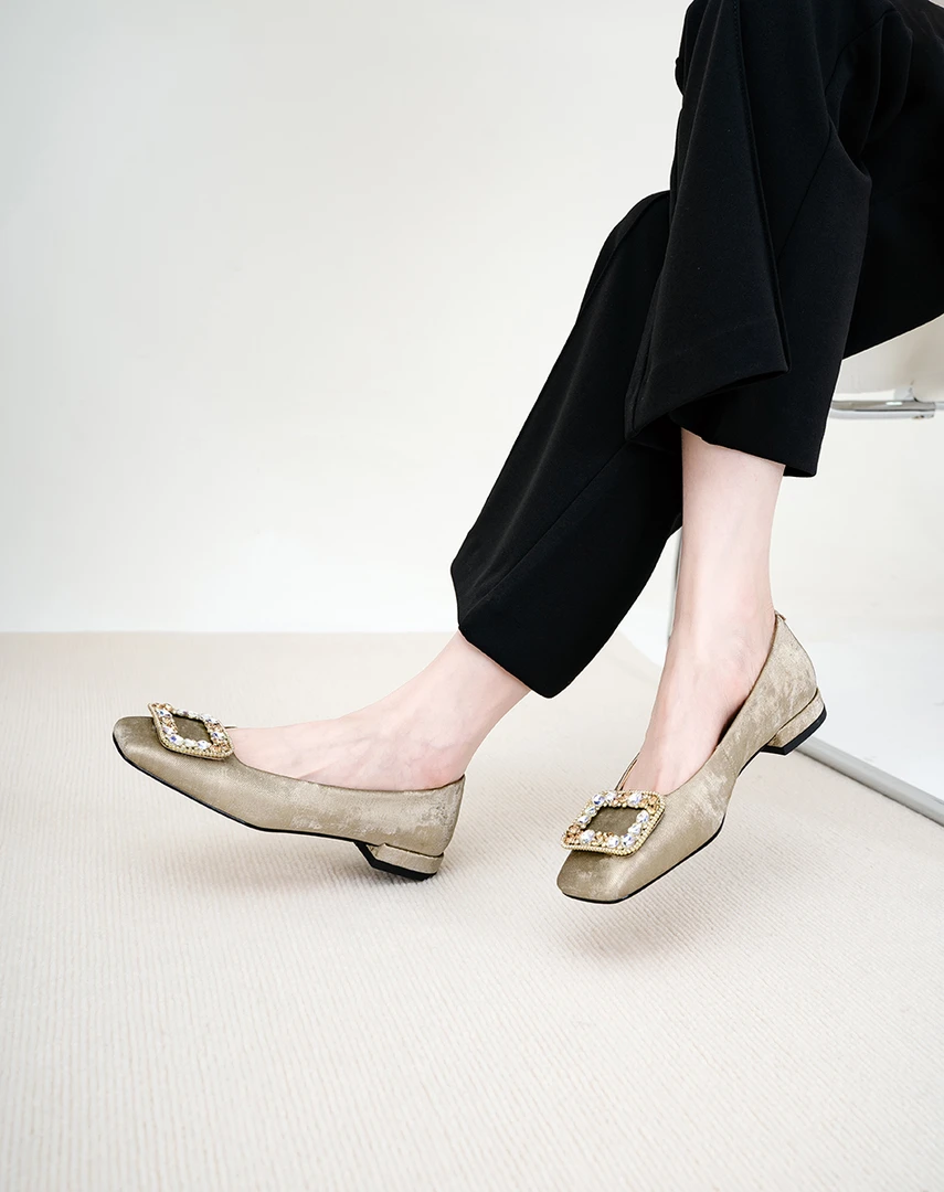 穿高跟鞋的吴大叔春夏百搭平底真皮浅口方扣软底休闲舒适平底单鞋