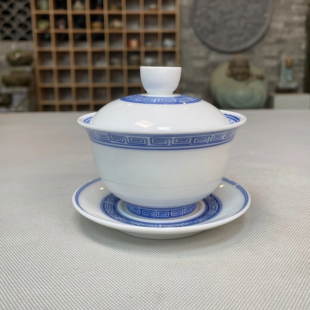 手绘青花瓷回纹盖碗陶瓷大盖碗釉里红小盖碗茶杯茶盖碗白瓷茶具