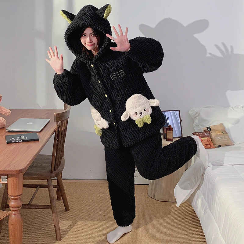 珊瑚绒睡衣女冬加厚加绒2023新款保暖法兰绒三层夹棉家居服两件套