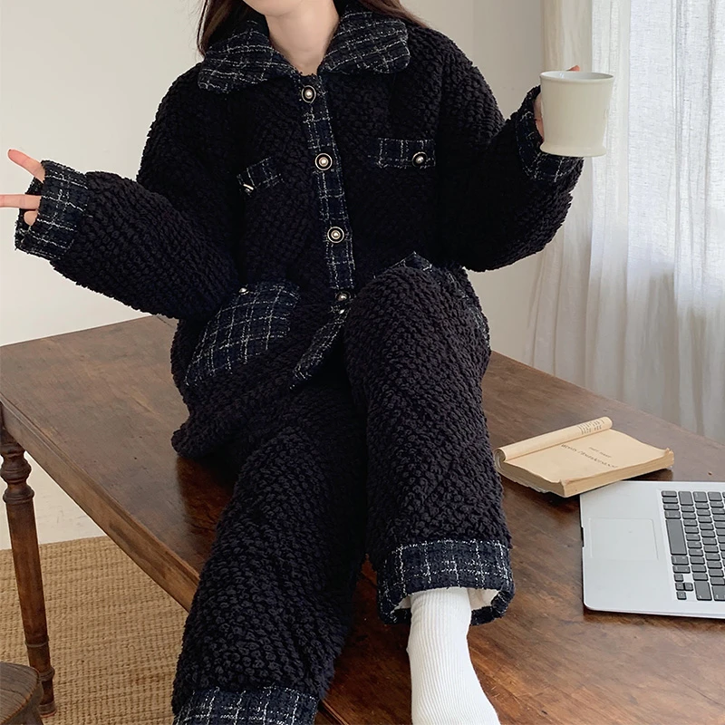 珊瑚绒套装保暖睡衣女冬加厚加绒2023年新款法兰绒三层夹棉家居服