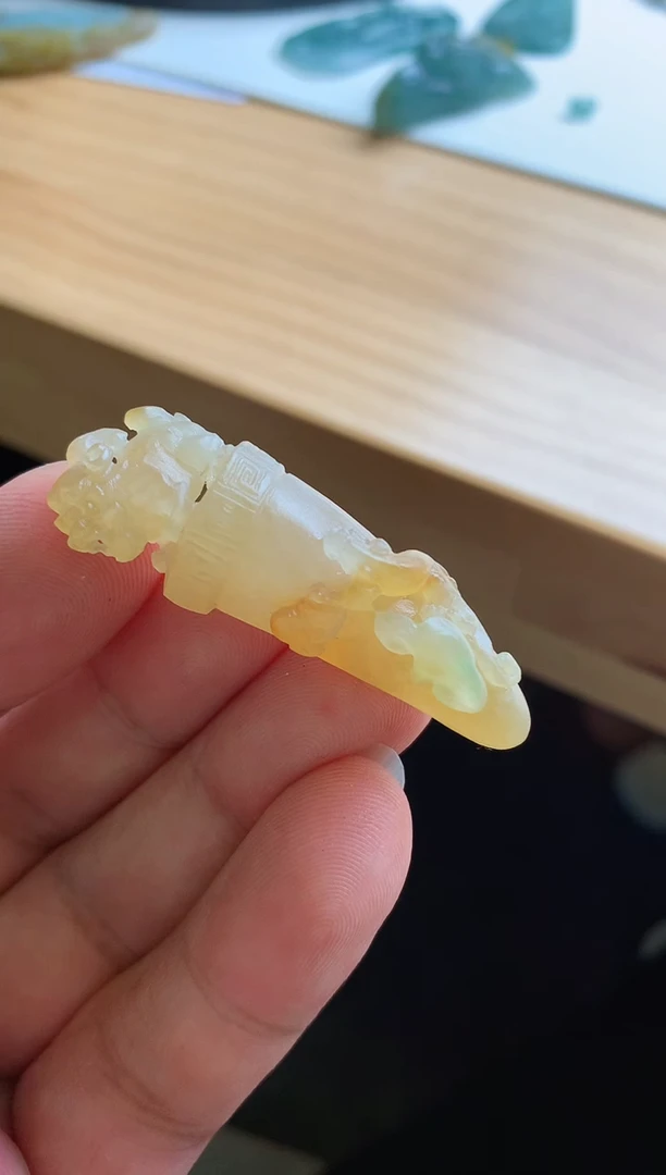 【闪购商品】定制翡翠未镶嵌龙牙