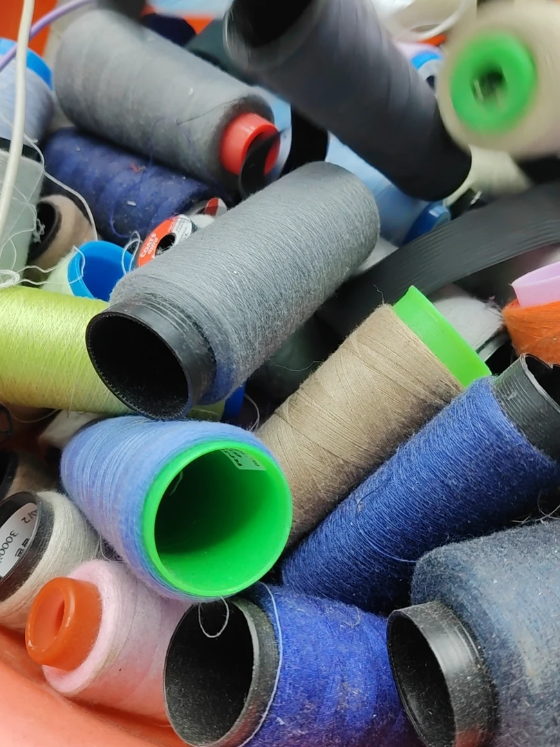 402缝纫机非全新