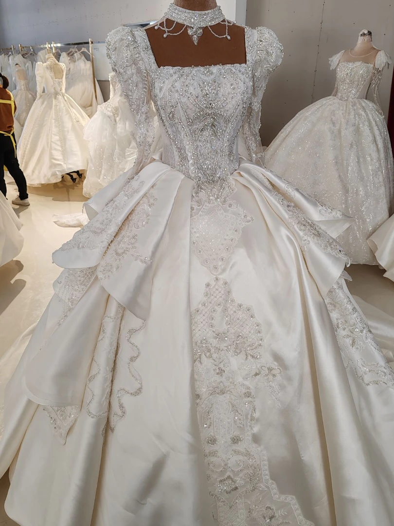 2024方领长袖婚纱，高级重工奢华新娘婚纱