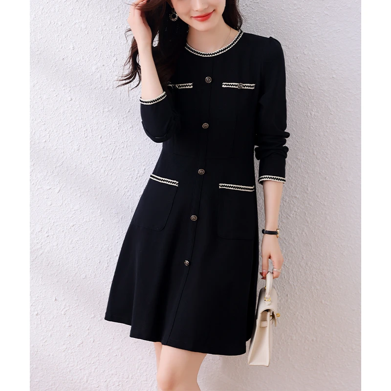 小香风胖mm连衣裙2025春秋新款法式赫本风高级感遮肉显瘦小黑裙子