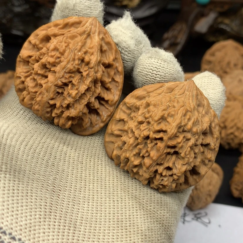 【闪购商品】文玩核桃吊坠你***！42满天星