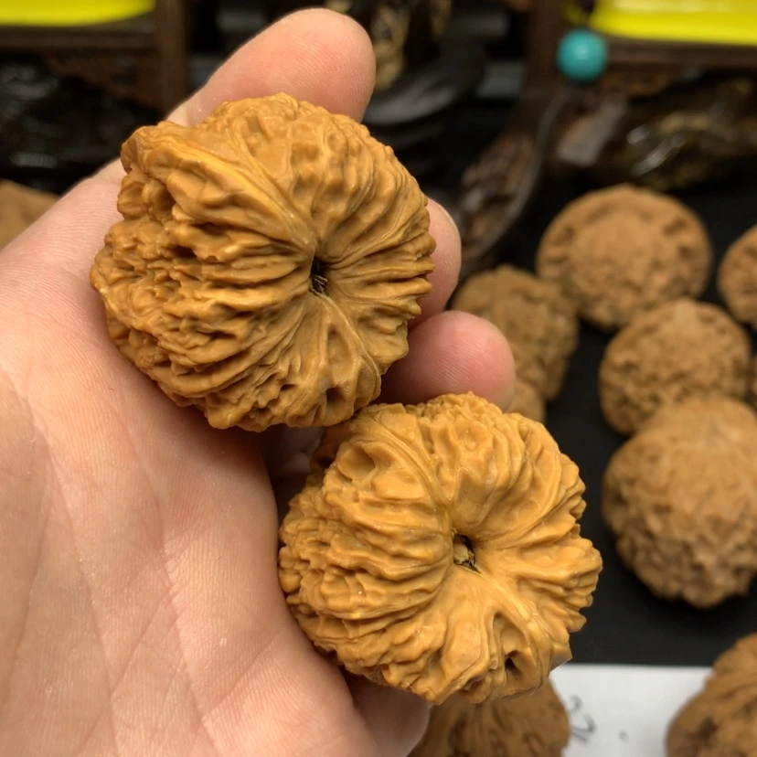【闪购商品】文玩核桃吊坠S****g南疆练手