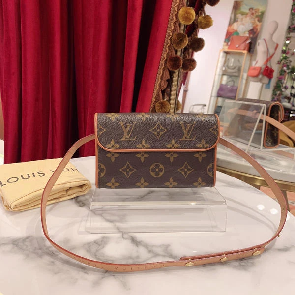 95新 LouisVuitton/路易威登 Florentine老花金扣胸包/23113899