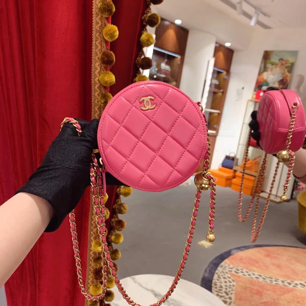 香奈儿/GGS｜香奈儿金球圆饼粉色金扣羊皮单肩包/33764601