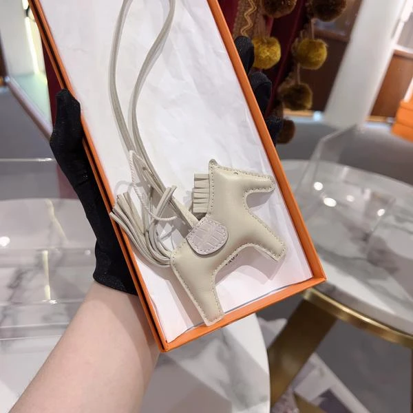 全新未使用 Hermes/爱马仕 爱马仕/GGS爱马仕小马奶昔白拼鳄鱼皮/