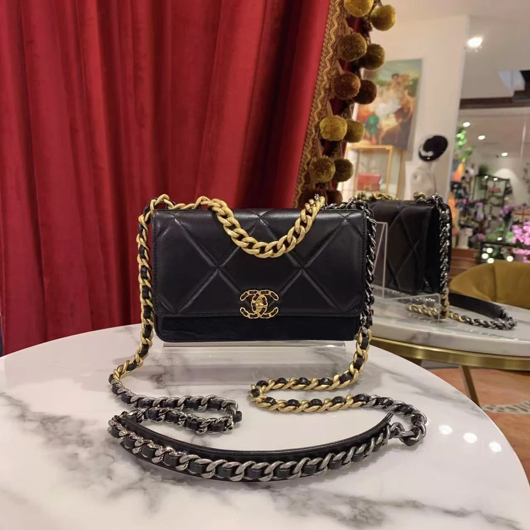 95新 Chanel/香奈儿 GGS香奈儿19bag woc黑金羊皮单肩包14830467
