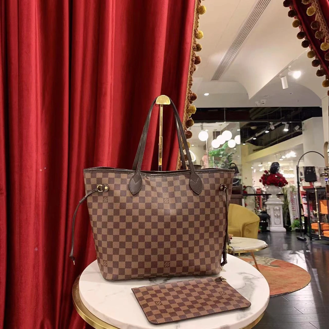 95新 LouisVuitton/路易威登 neverfull中号棕色棋盘格金扣单肩包