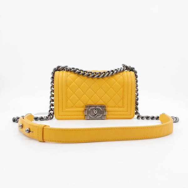 95新 Chanel/香奈儿 leboy小号黄色银扣羊皮斜挎单肩包/53968476