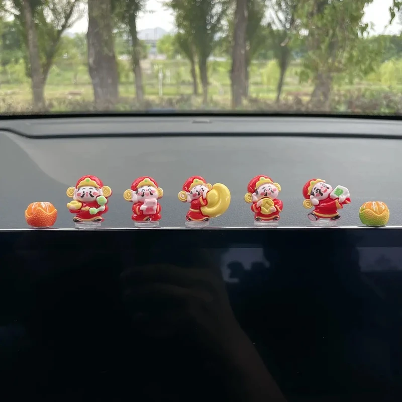 爆款萌趣财神车载摆件车内仪表台导航屏幕小巧可爱装饰品汽车用品