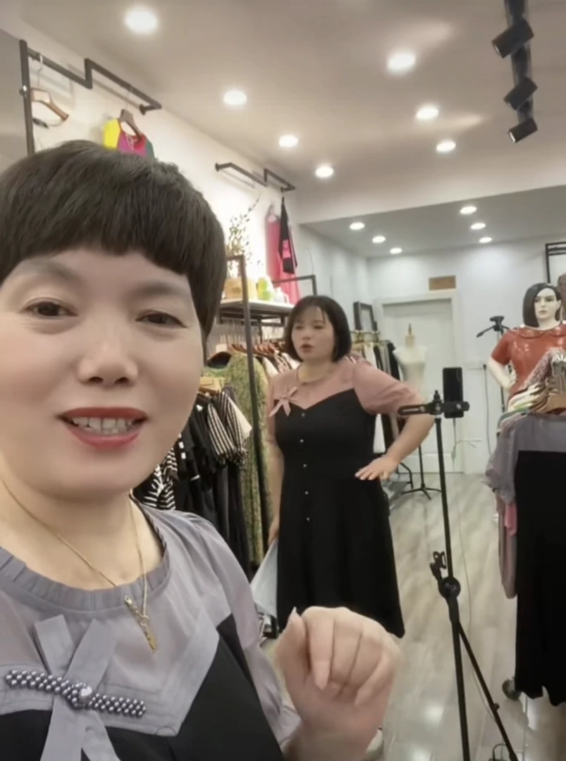 胖衣衣大码加肥加大连衣裙B149（L-6XL 110-170斤）亏本清仓