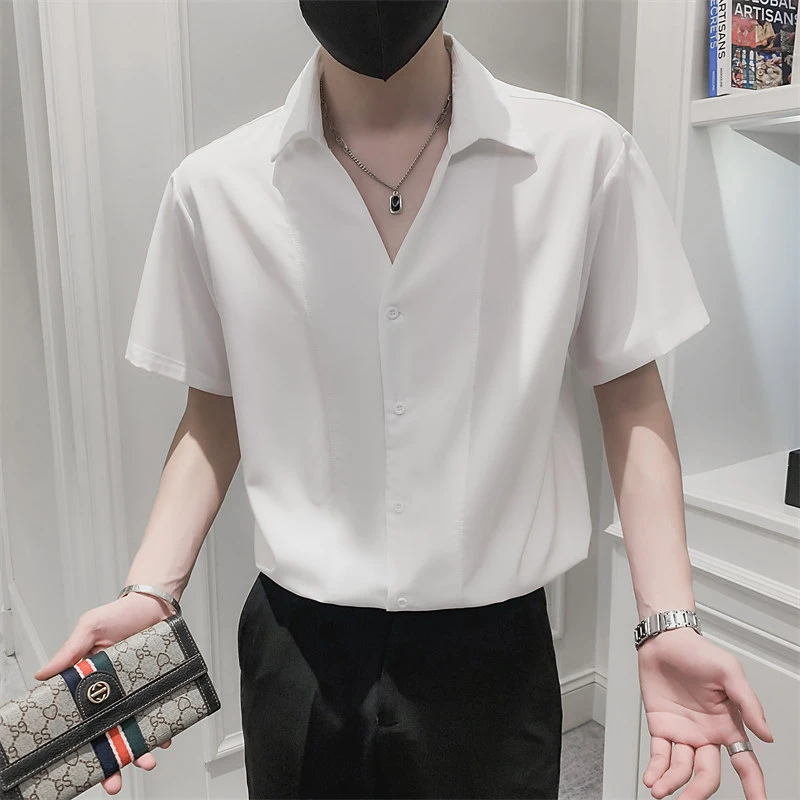 冰丝v领短袖衬衫男白高端五分袖衬衣潮牌痞帅夏季轻熟风男装上衣