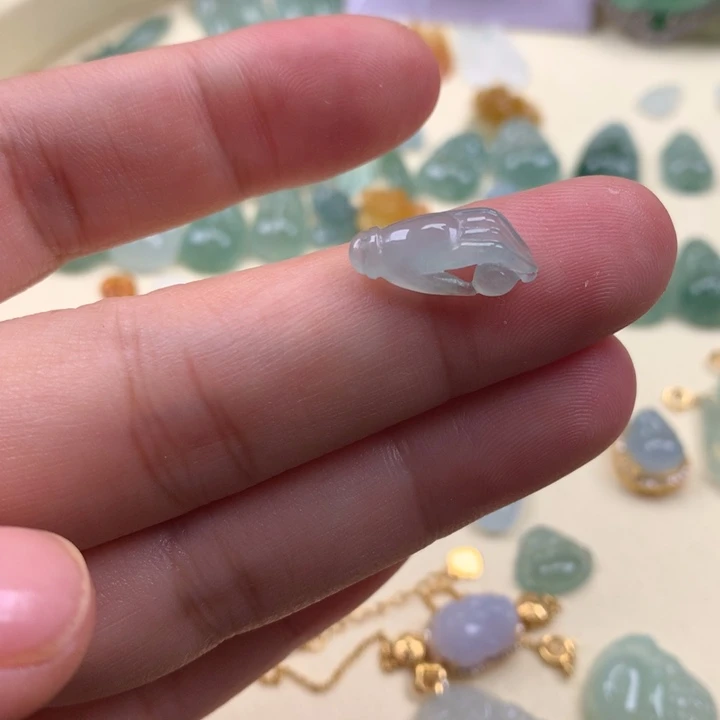 翡翠颈饰未镶嵌翡翠佛手