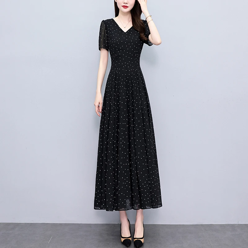 黑色真丝波点连衣裙女款爆款2025新款夏季短袖长款显瘦大摆长裙子