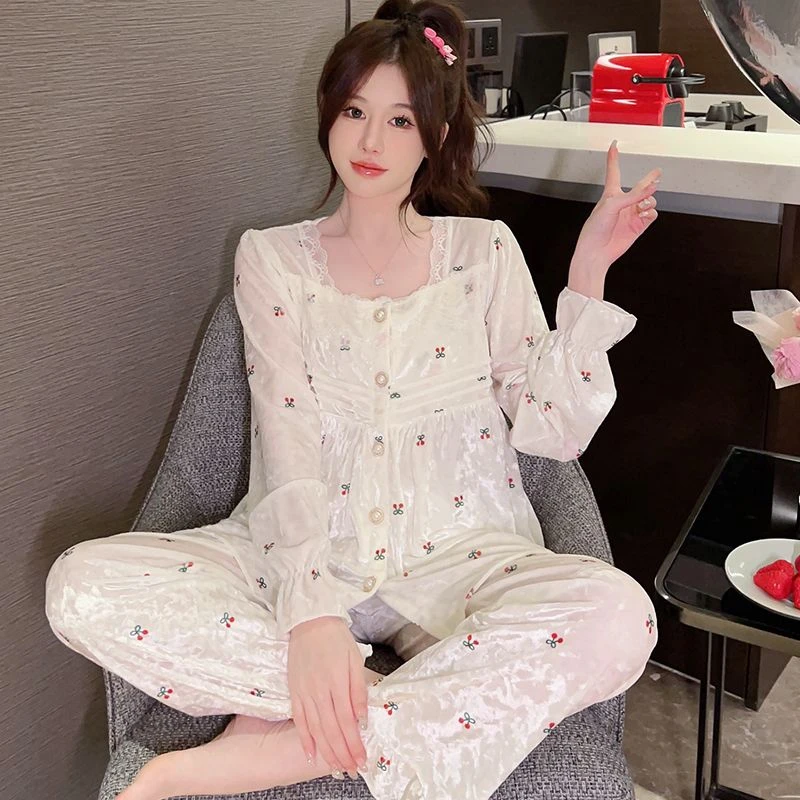 少女甜美公主风金丝绒睡衣女秋冬款蕾丝花边长袖长裤高级感家居服