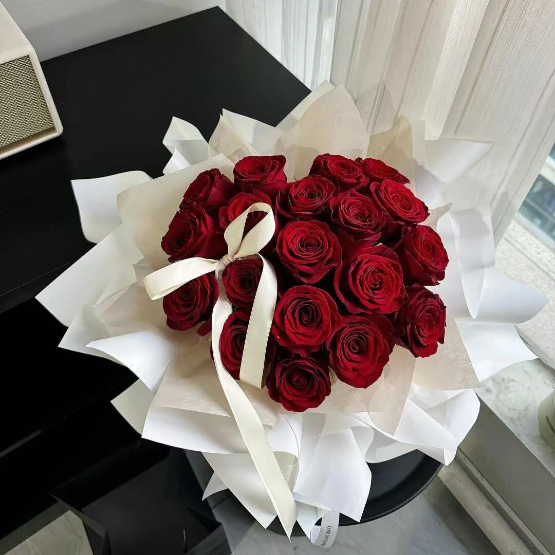 【一生】19枝爱心卡罗拉红玫瑰花束送女朋友送恋人送朋友送闺蜜生日祝福礼物表白约会花束同城鲜花直送小时达