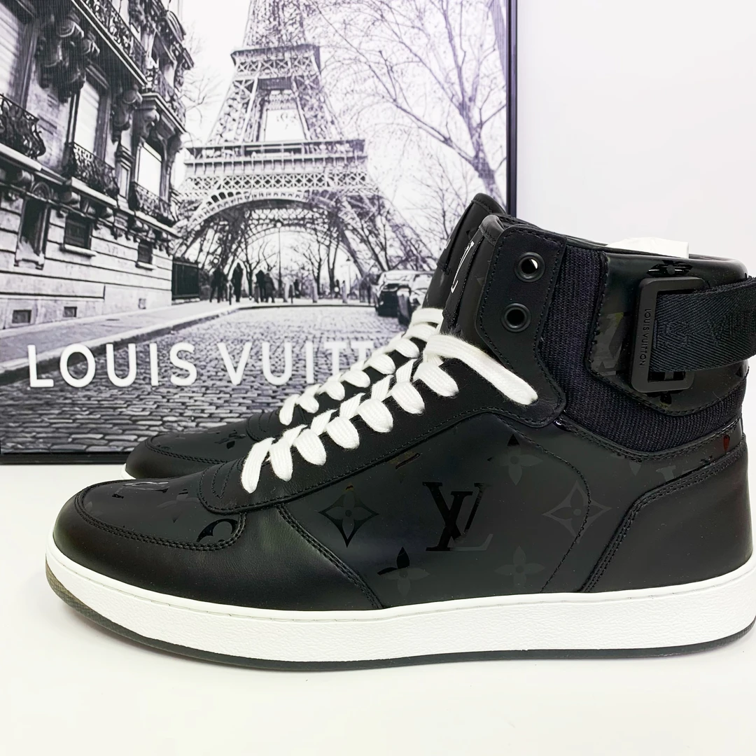 未使用 LouisVuitton/路易威登 LV Rovoli黑色满印高帮板鞋