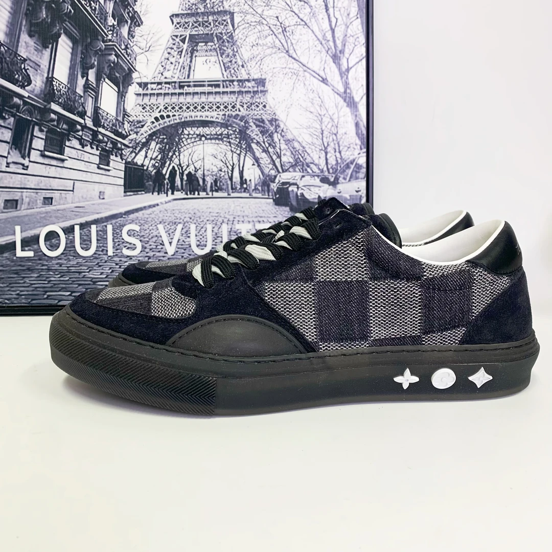 全新未使用 LouisVuitton/路易威登 LV Ollie黑灰帆布棋盘格板鞋