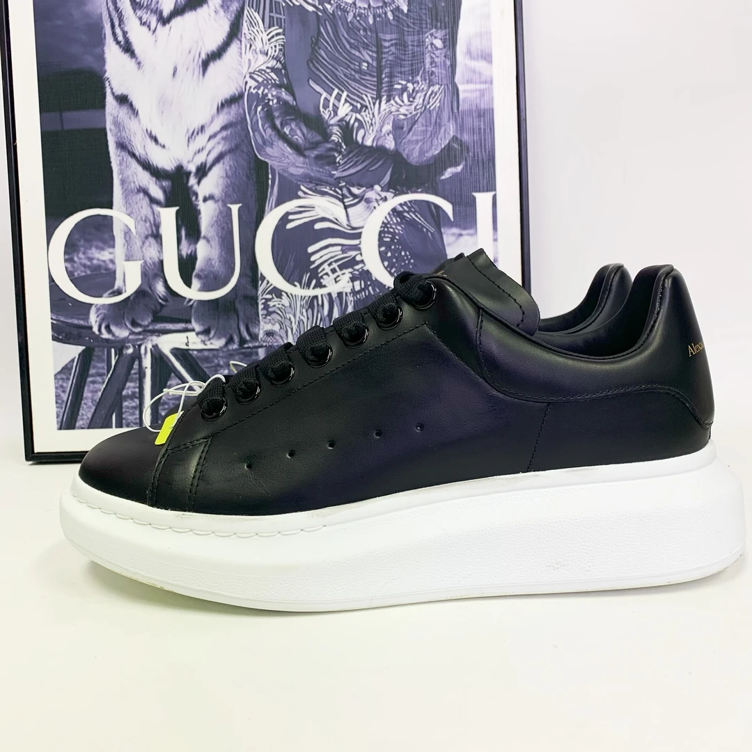 全新未使用 Alexander McQueen/亚历山大·麦昆 麦昆镭射黑板鞋