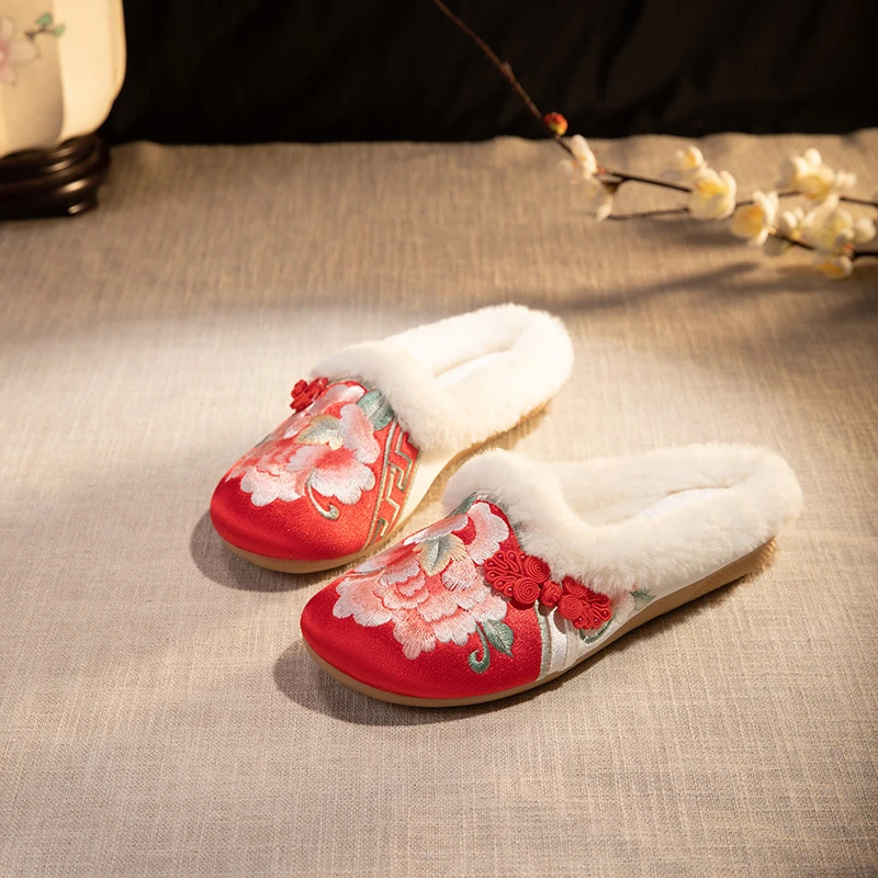 花绣2025秋冬新款国风绣花棉拖鞋加绒保暖外穿居家包头半拖绣花鞋