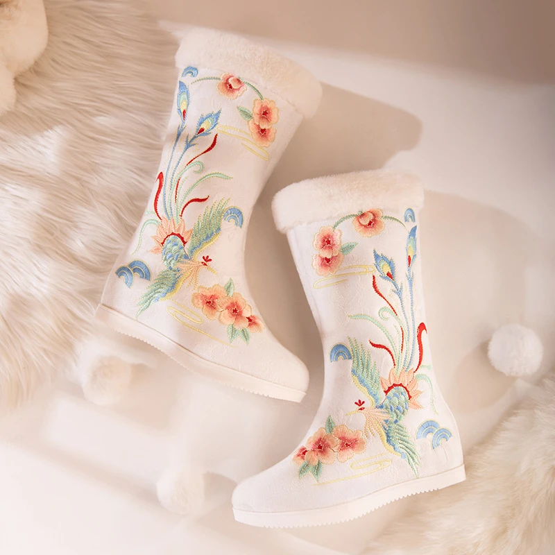 花绣2024冬季新款汉服靴加绒保暖古风靴古装中式长靴民族风绣花鞋