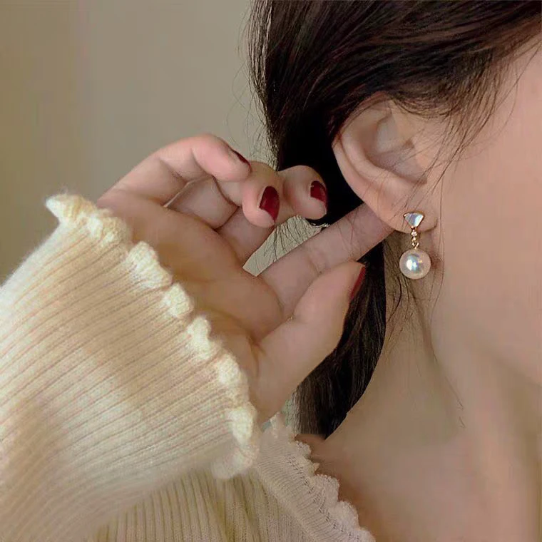 铜合金仿珍珠耳饰 明星同款小裙摆仿真珍珠无洞耳夹2024新款耳饰