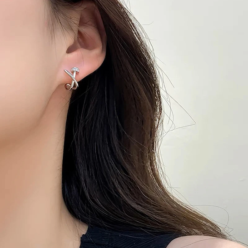 铜合金耳饰 交叉钉子高级感耳夹无耳个性小众时尚设计感耳饰女