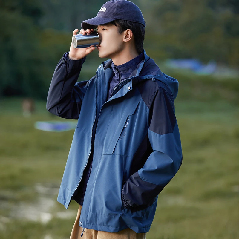 大码运动风冲锋衣外套女春秋款2023年新款户外旅游防风防水登山服