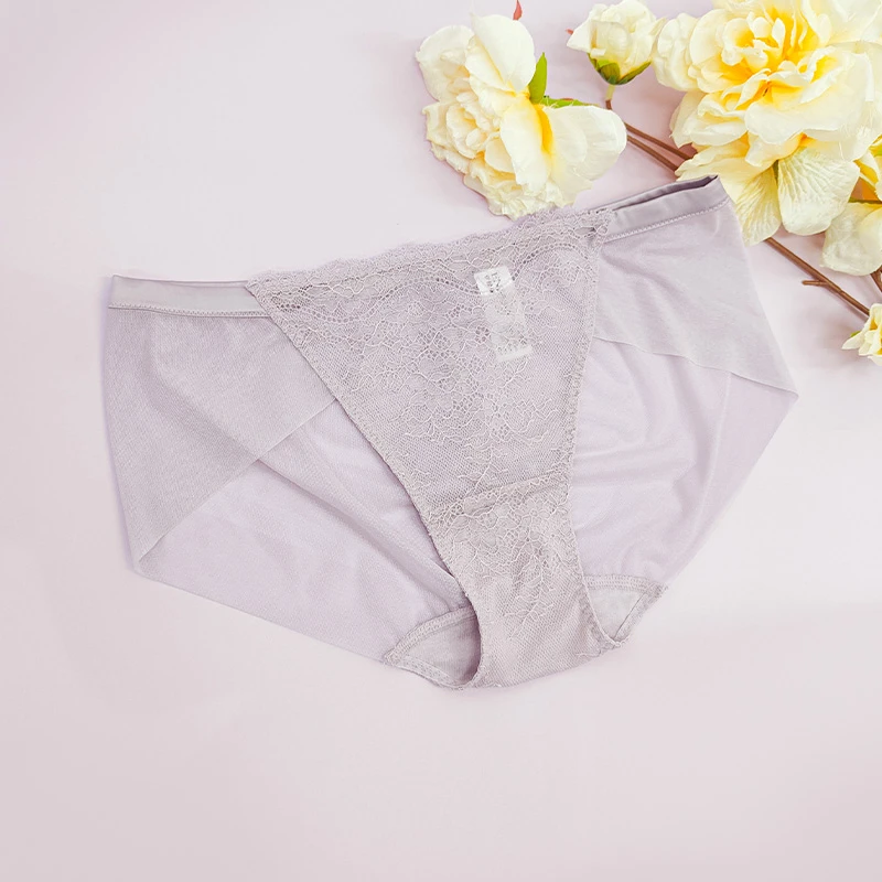 伊维斯【蕾丝小耳朵配套裤】无痕包臀四季中腰女士透气贴肤舒适内裤