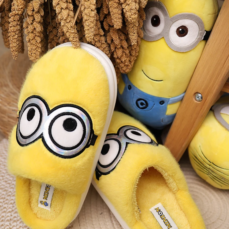小黄人大眼萌保暖棉拖鞋