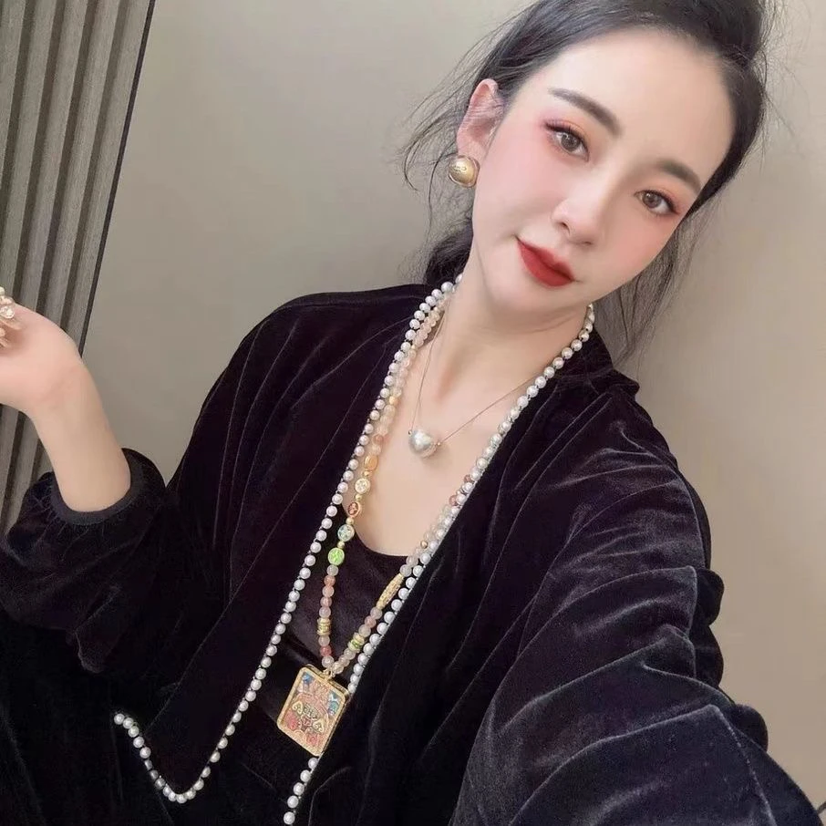 欧洲站时尚新款金丝绒珍珠宽松蝙蝠袖短外套上衣女2024秋显瘦外搭