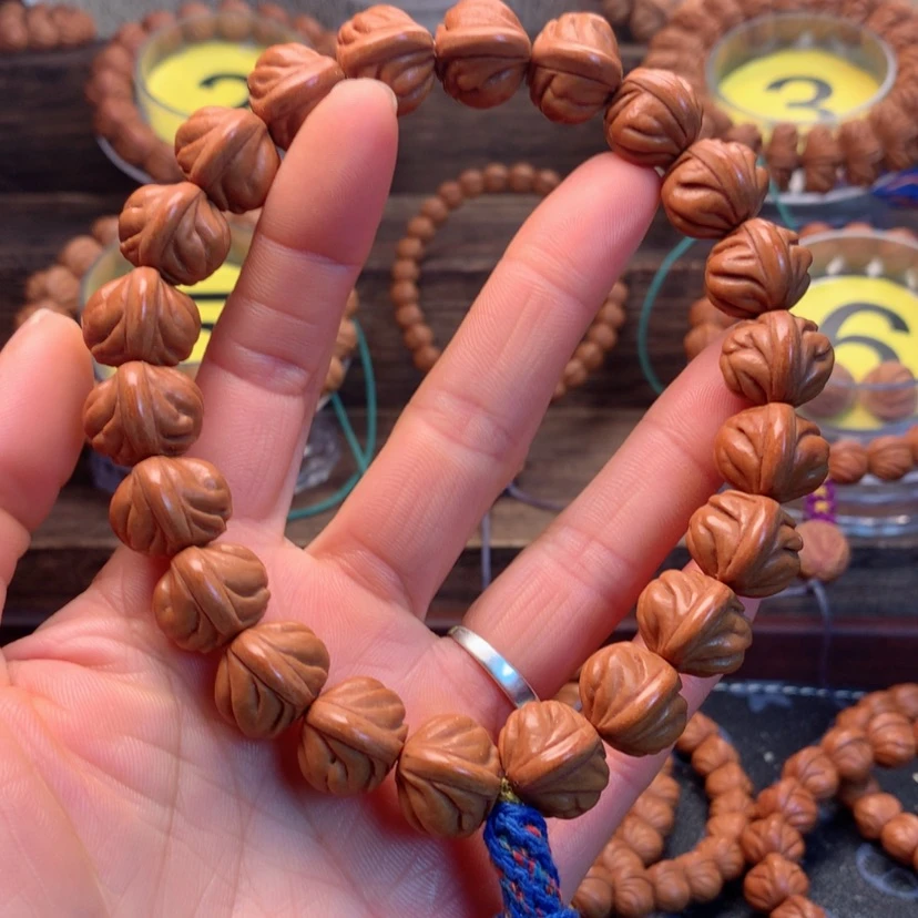 【闪购商品】桃核吊坠四***七玉龙脊15