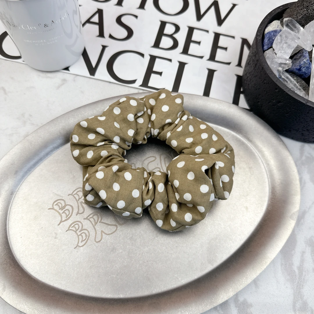 Mi33 韩版饰品 经典波点款蓬蓬大肠发绳发圈 Q06058109