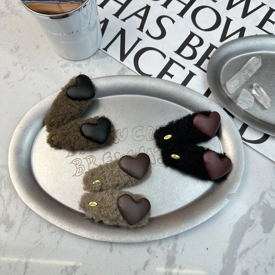 Mi33 秋冬新款爱心毛绒BB夹（一对）Y50064M1-6