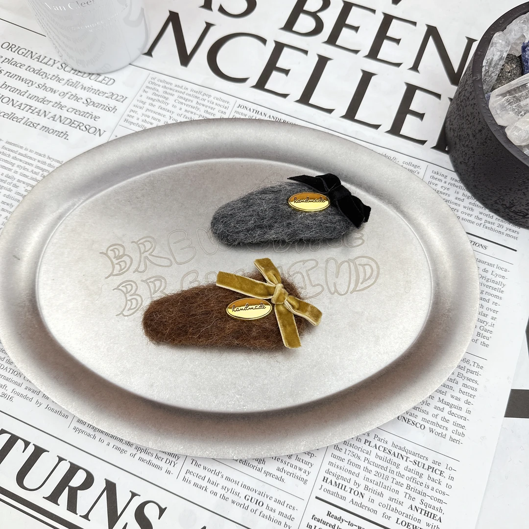 Mi33 韩版饰品 蝴蝶结金标毛绒边夹BB夹（单只）J88054220