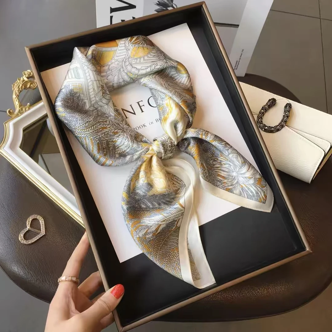 ZS319【50素绉缎方巾】53白金福宝 桑蚕丝时尚四季百搭女士中方巾